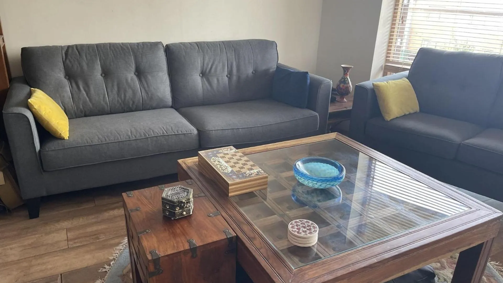 Central Dublin 2-Bed Apartment -Sleeps 5 & Parking