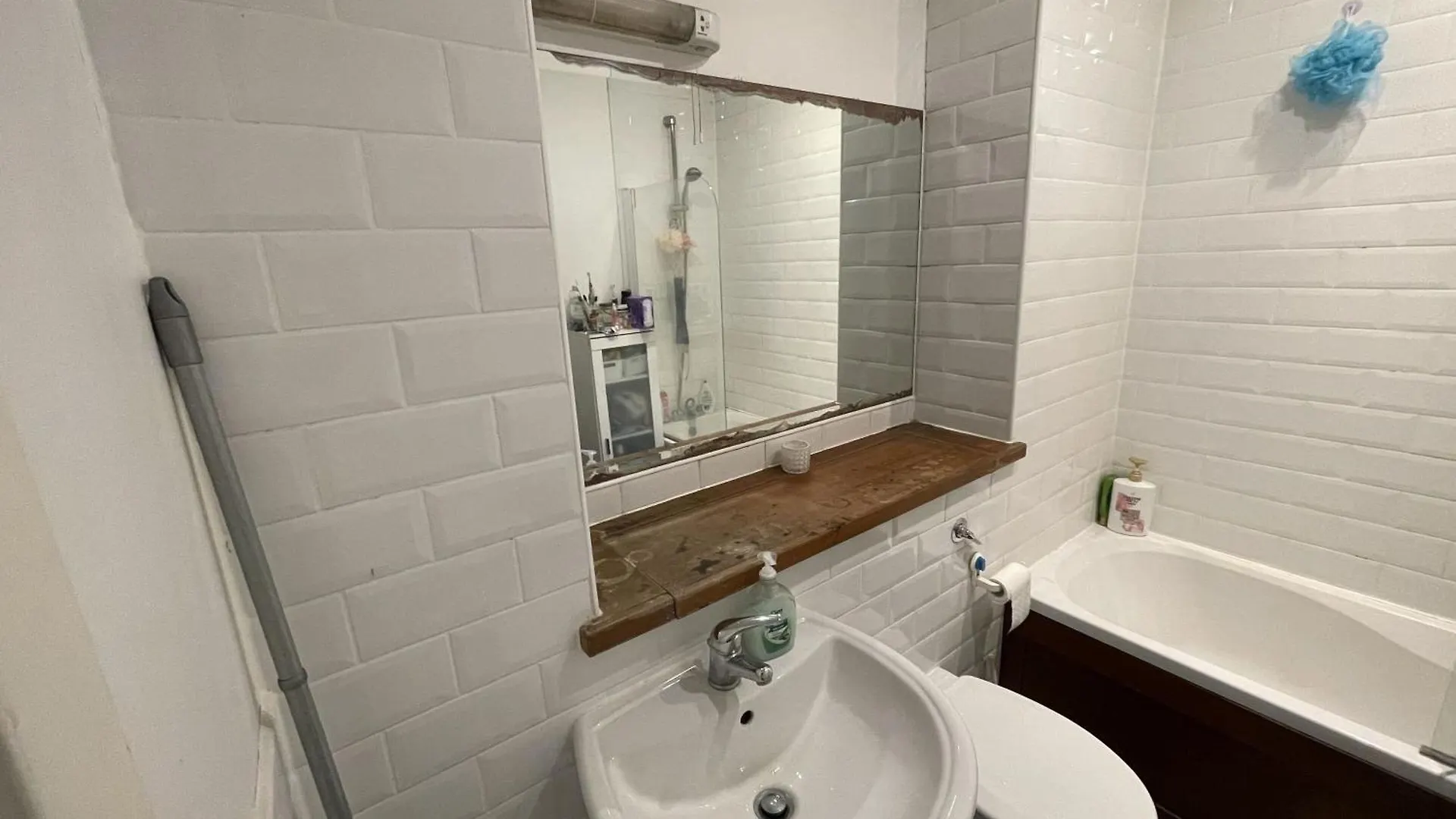 Central Dublin 2-Bed Apartment -Sleeps 5 & Parking Irland